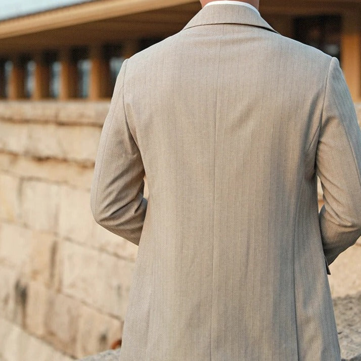 Men's Double-Breasted Two-Piece Suit With Peak Lapels - Colour options