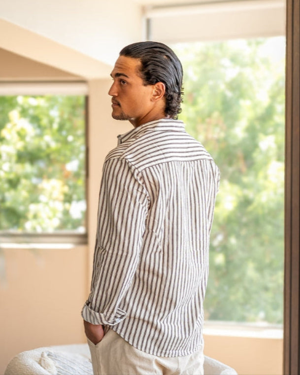 Men's Long-Sleeve Striped Shirt With Chest Pocket - Brown