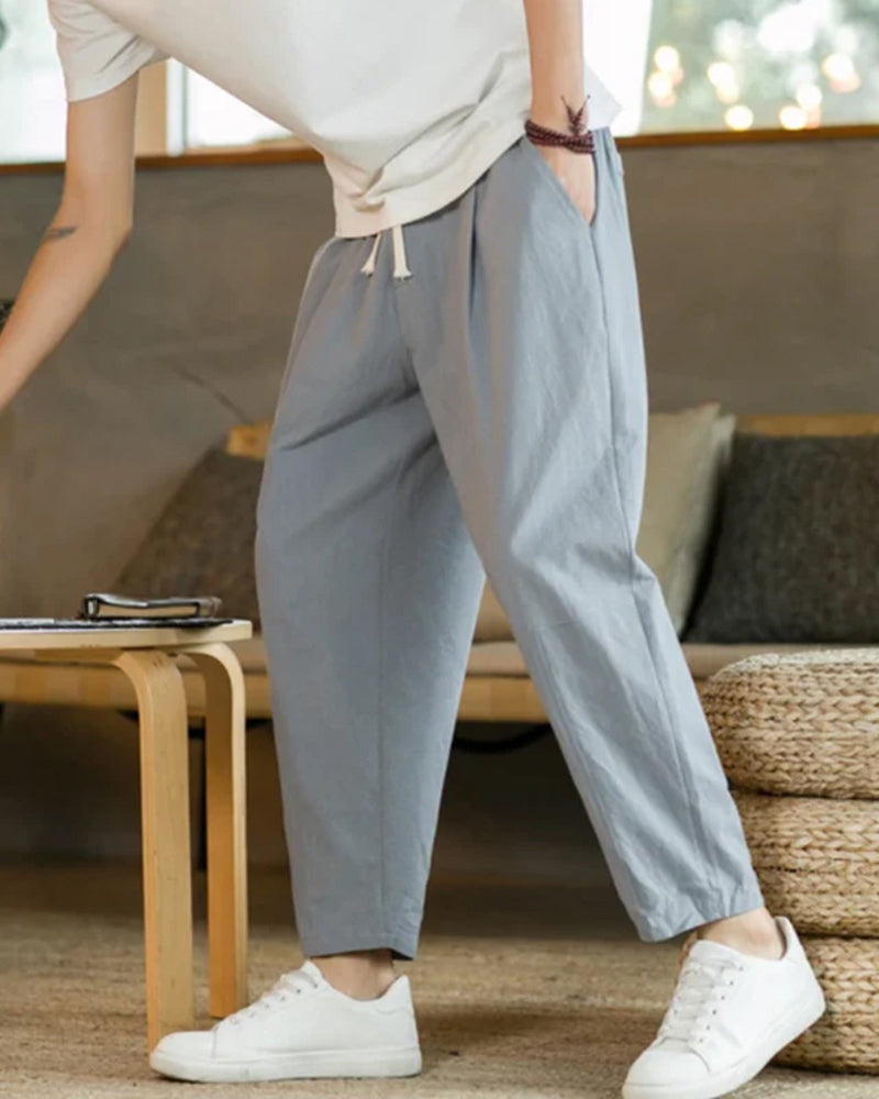 Men's Pleated Drawstring Trousers With Tapered Legs - Light Grey