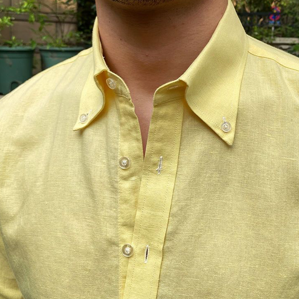 Men's Relaxed Button-Down Shirt With Curved Hem - Colour options