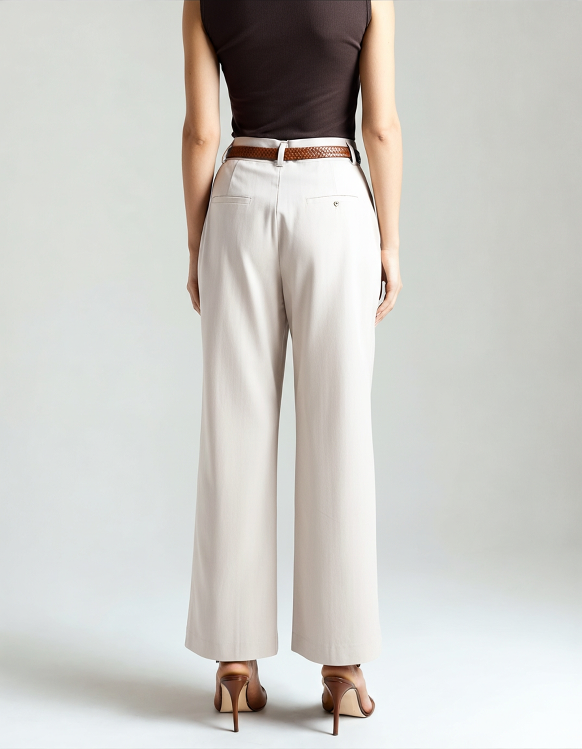 Women's Wide-Leg Cropped Trousers With Front Pleats - White